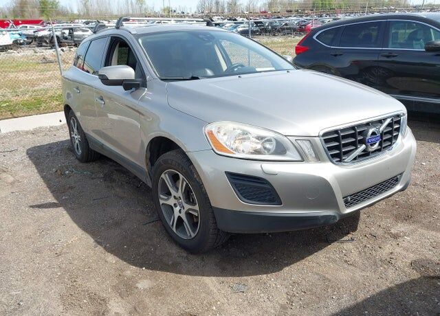 2012 VOLVO XC60