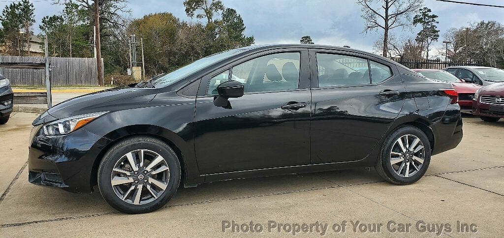 2021 NISSAN Versa