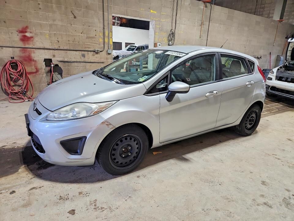 2013 FORD Fiesta