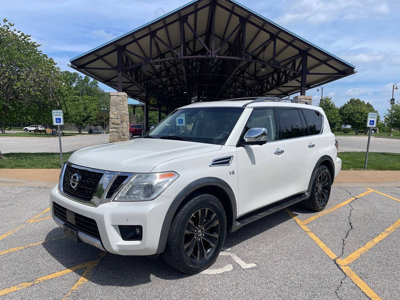 2017 NISSAN Armada