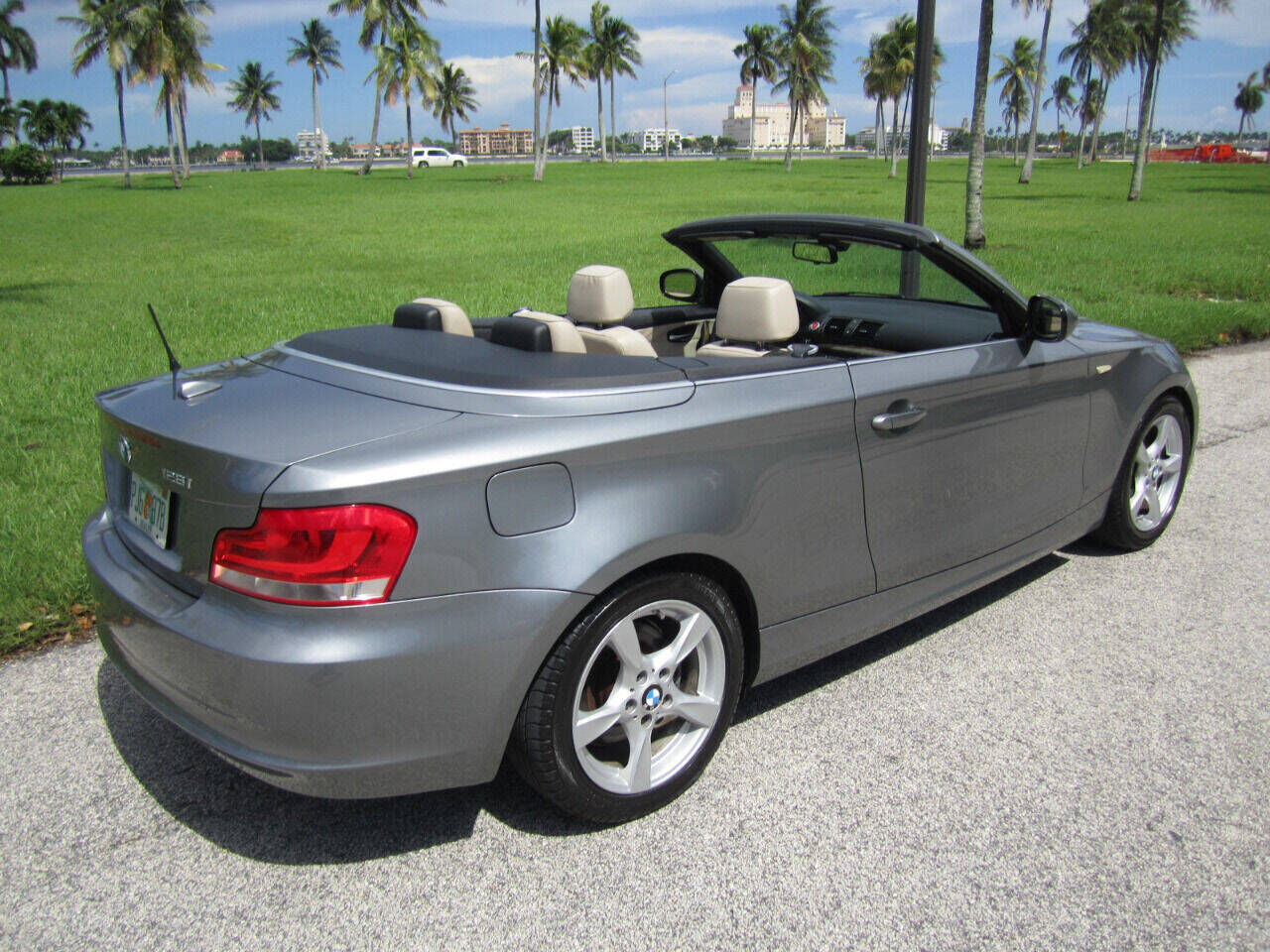 2012 BMW 1 Series