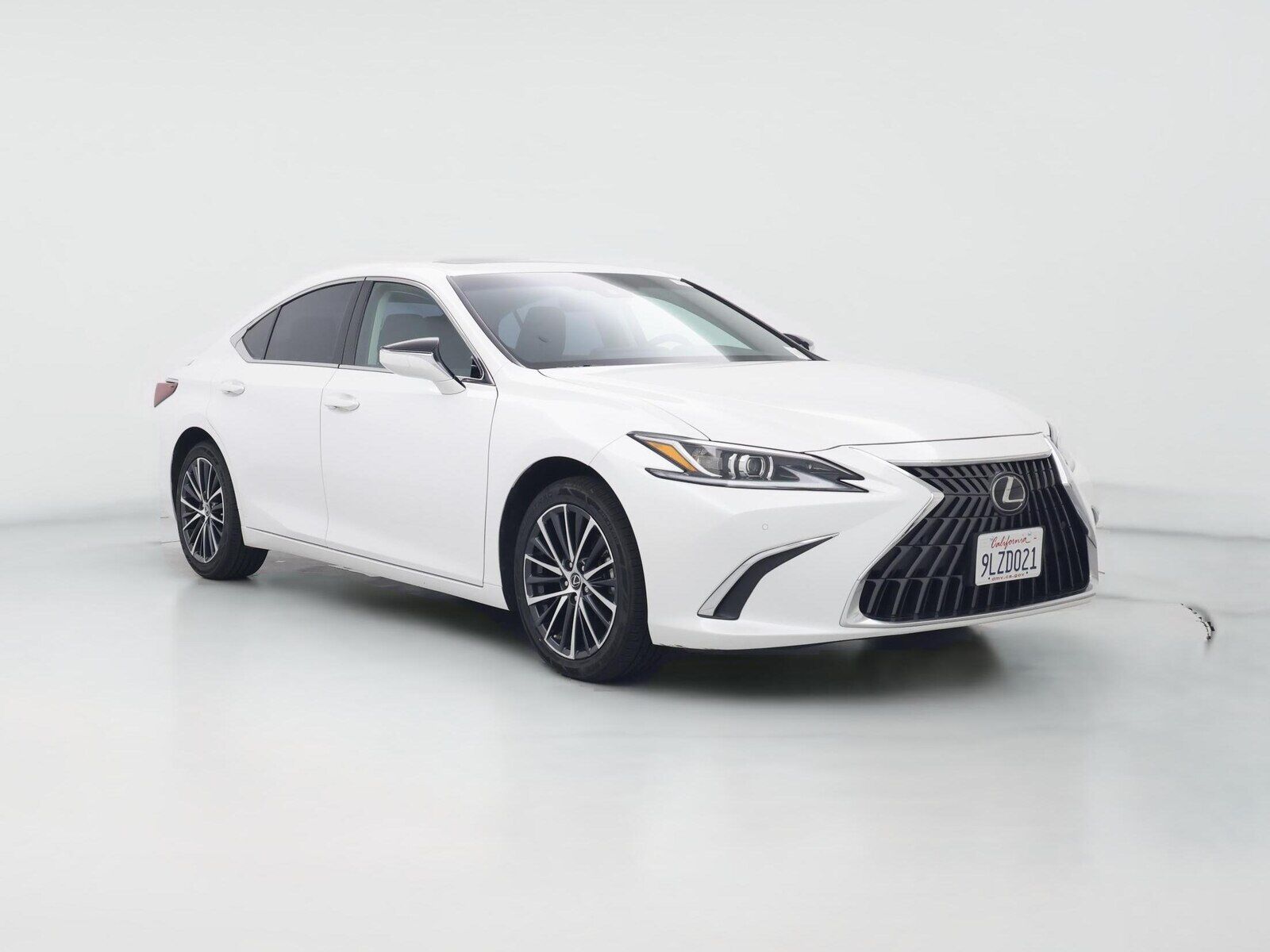 2024 LEXUS ES