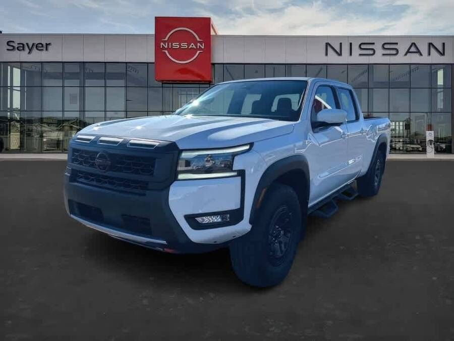 2026 NISSAN Frontier