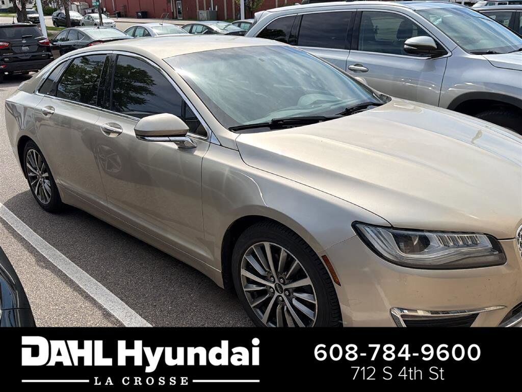 2017 LINCOLN MKZ