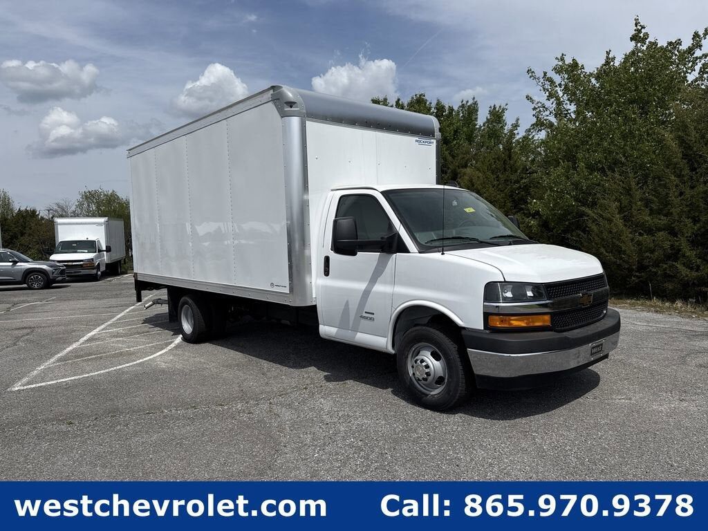 2026 CHEVROLET Express