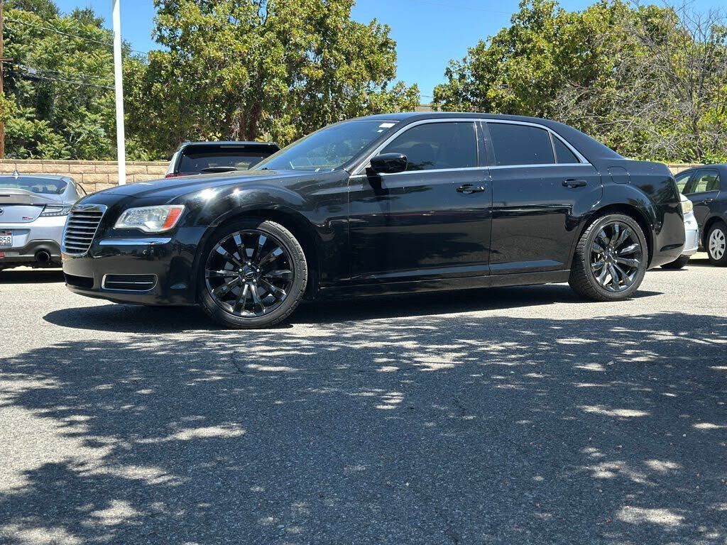 2012 CHRYSLER 300