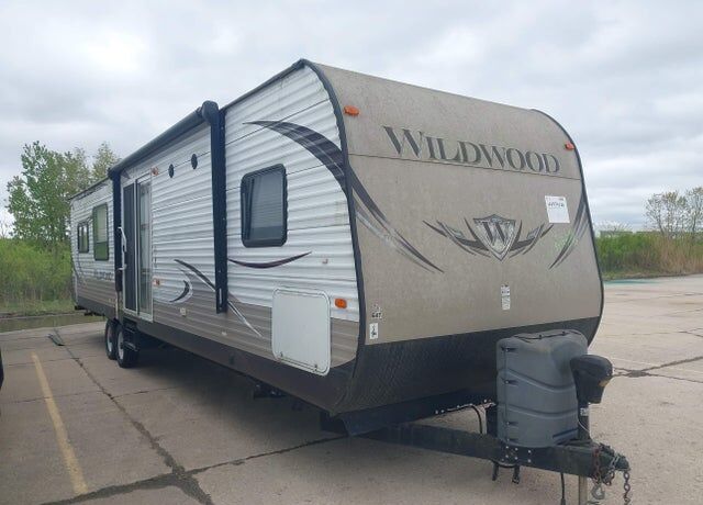 2015 FOREST RIVER Wildwood towables