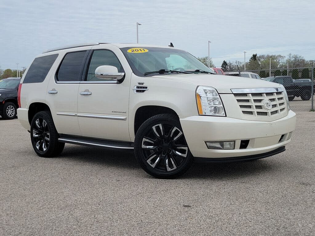 2011 CADILLAC Escalade