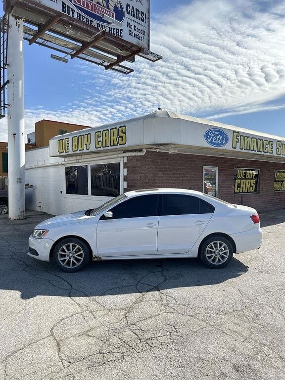 2011 VOLKSWAGEN Jetta