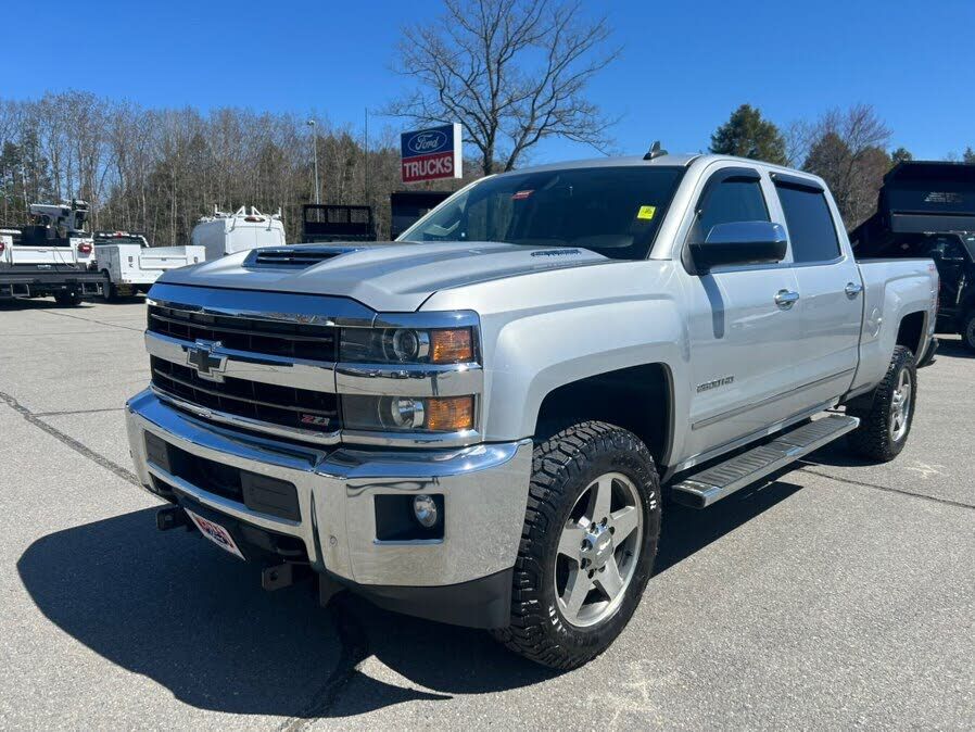 2018 CHEVROLET Silverado