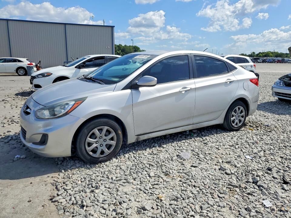 2012 HYUNDAI Accent