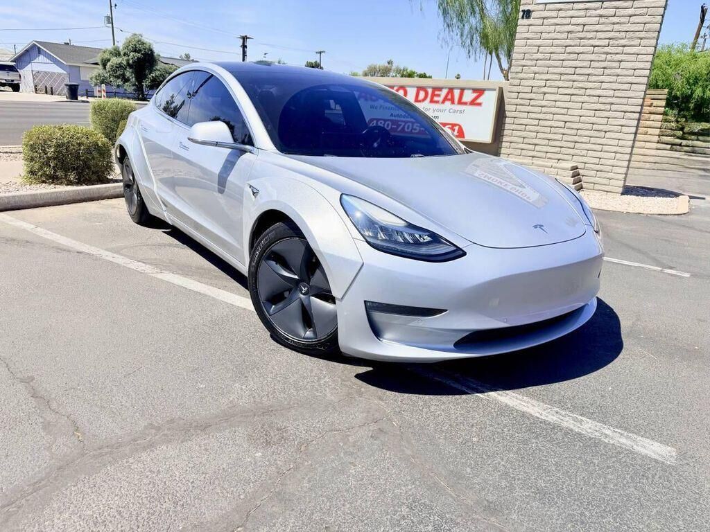 2018 TESLA Model 3