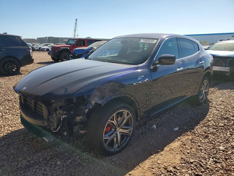 2023 MASERATI Levante
