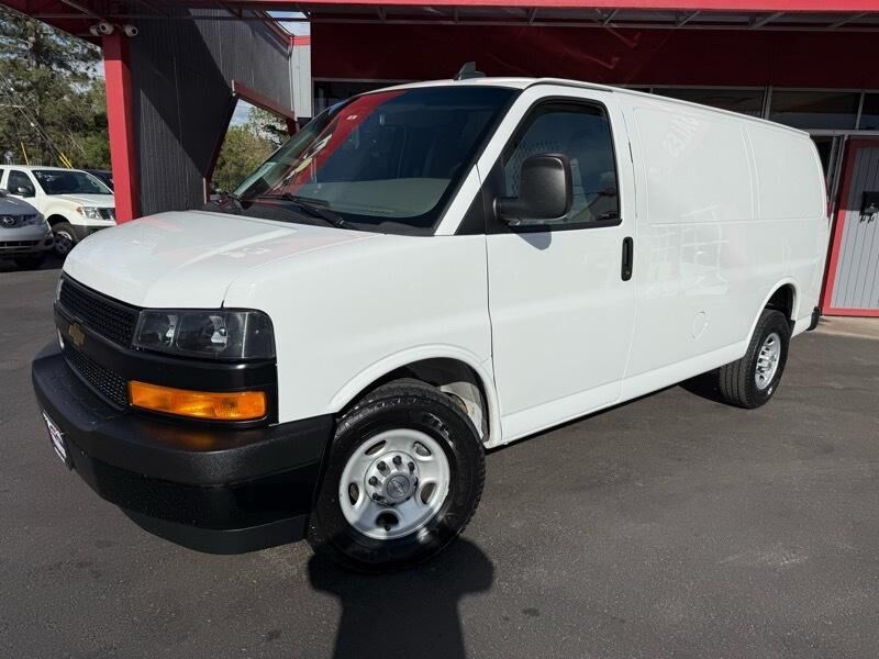 2019 CHEVROLET Express