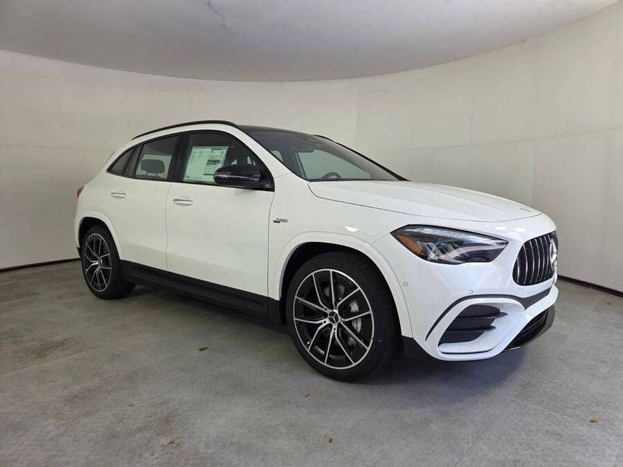 2026 MERCEDES-BENZ GLA-Class