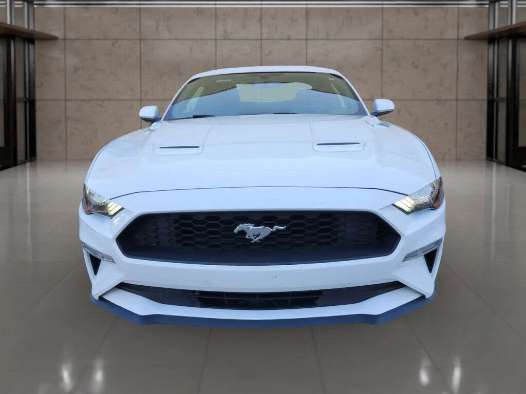 2020 FORD Mustang