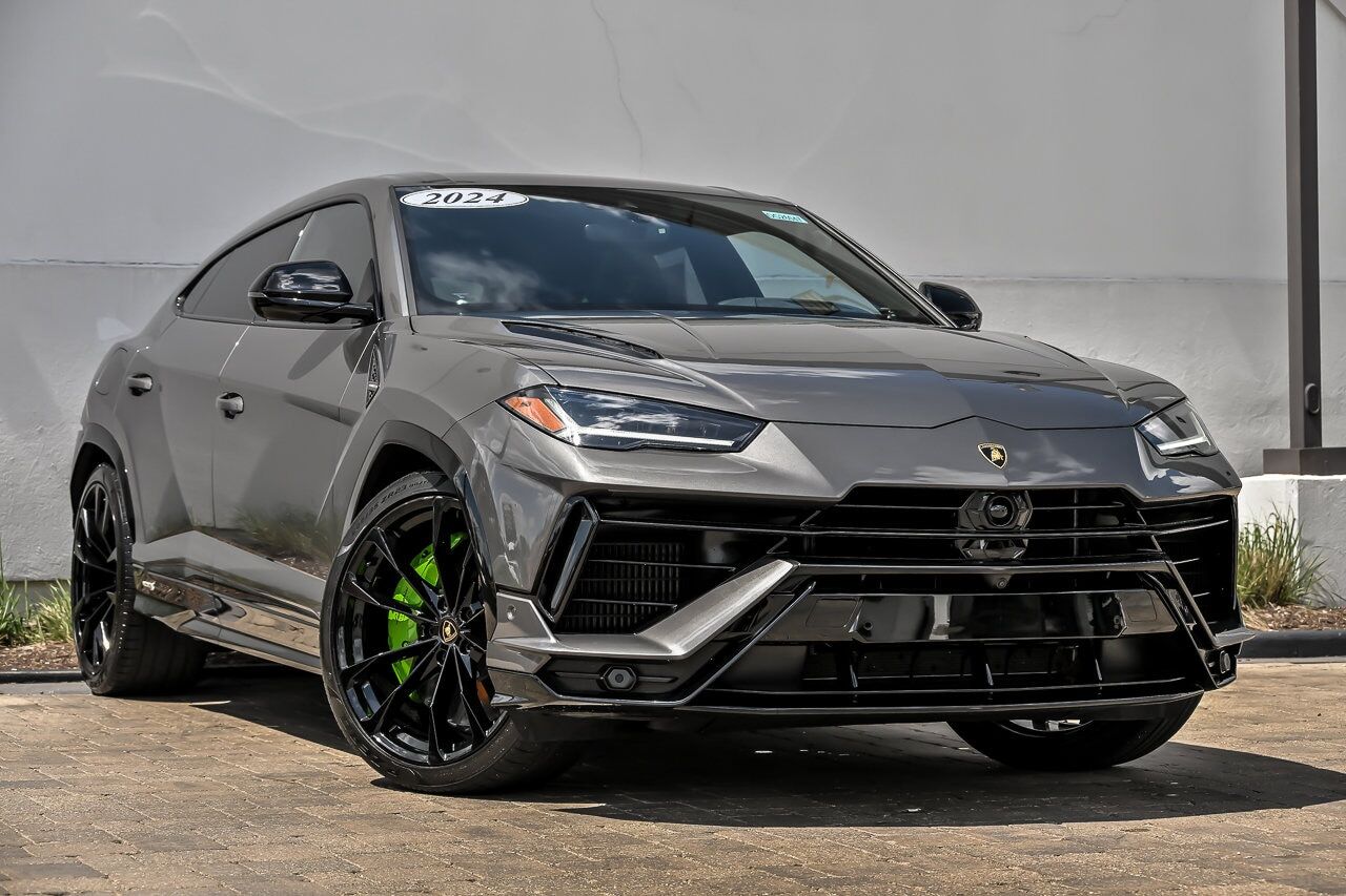 2024 LAMBORGHINI URUS