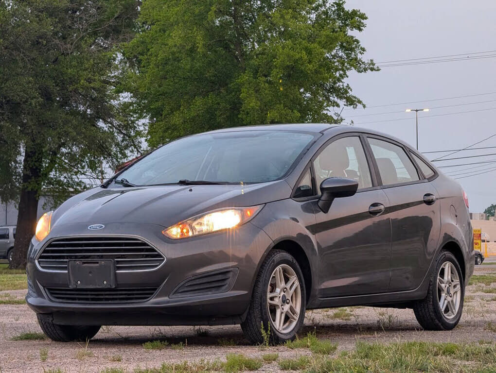 2017 FORD Fiesta