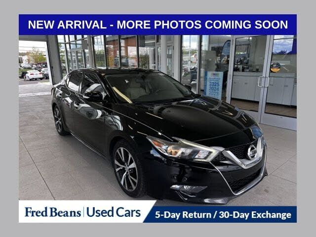 2017 NISSAN Maxima