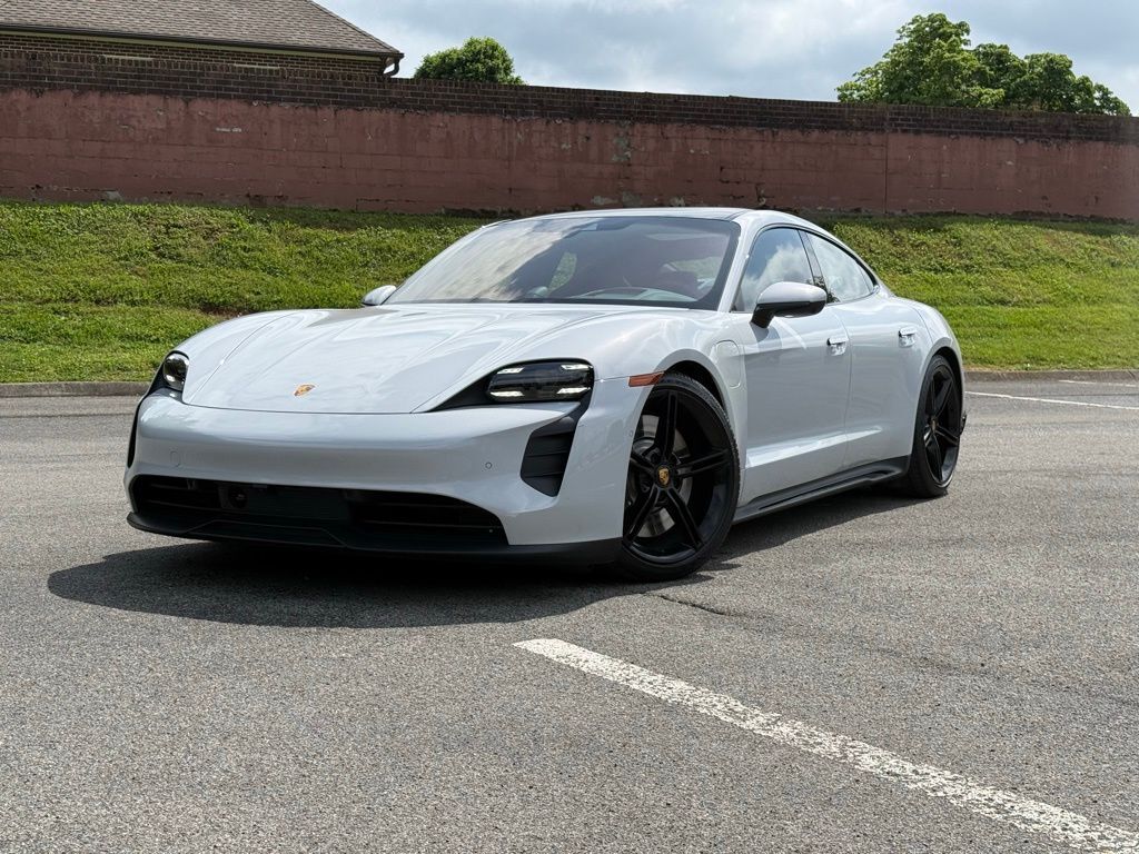 2023 PORSCHE Taycan