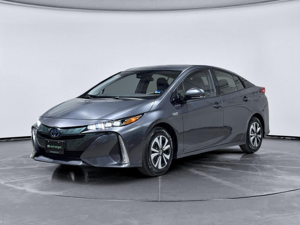 2017 TOYOTA Prius