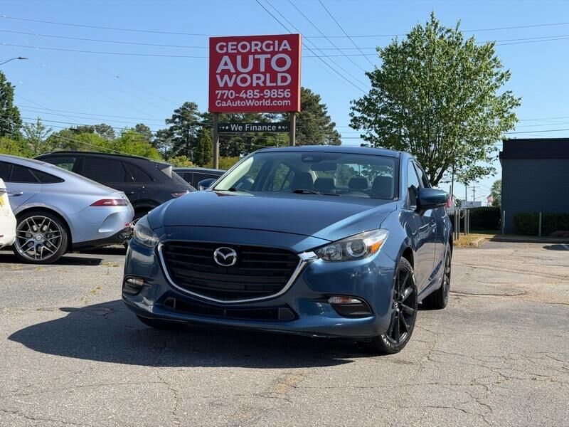 2018 MAZDA Mazda3