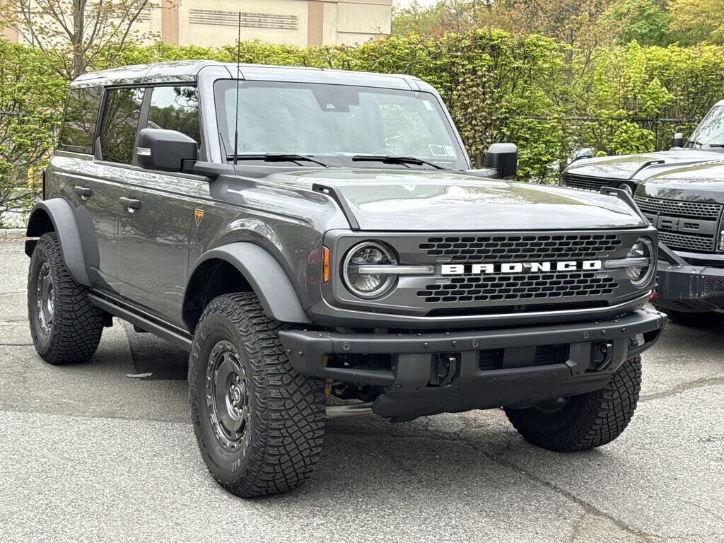 2024 FORD Bronco