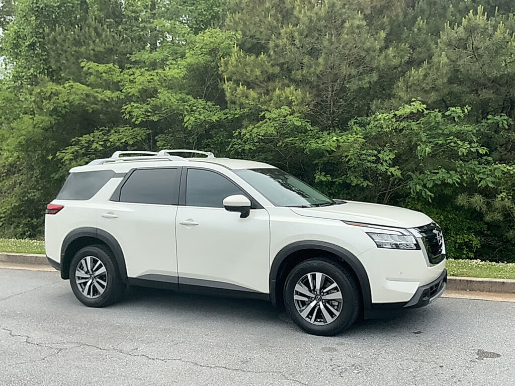 2024 NISSAN Pathfinder