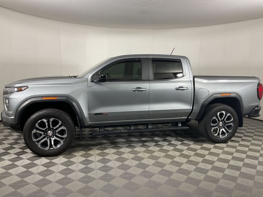 2024 GMC Canyon