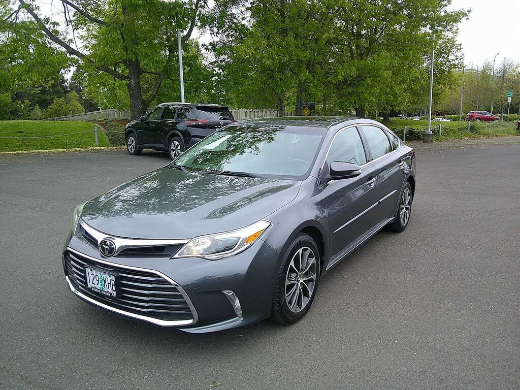 2017 TOYOTA Avalon