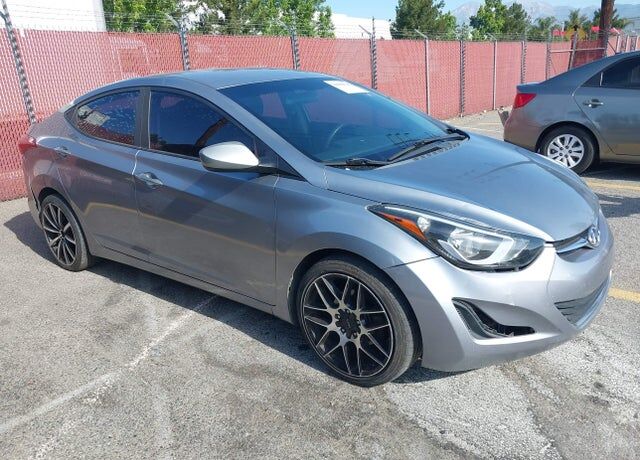 2016 HYUNDAI Elantra