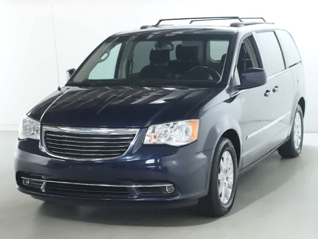 2015 CHRYSLER Town and Country