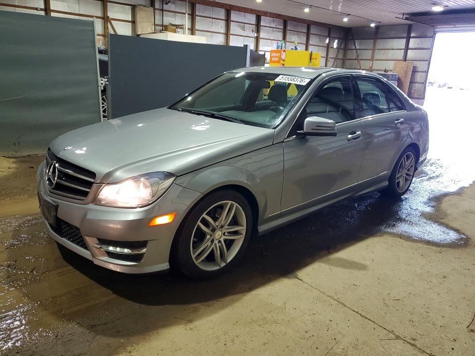 2014 MERCEDES-BENZ C-Class