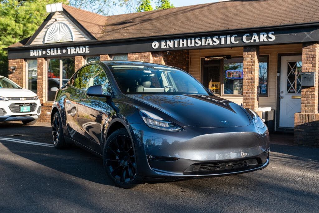 2021 TESLA Model Y