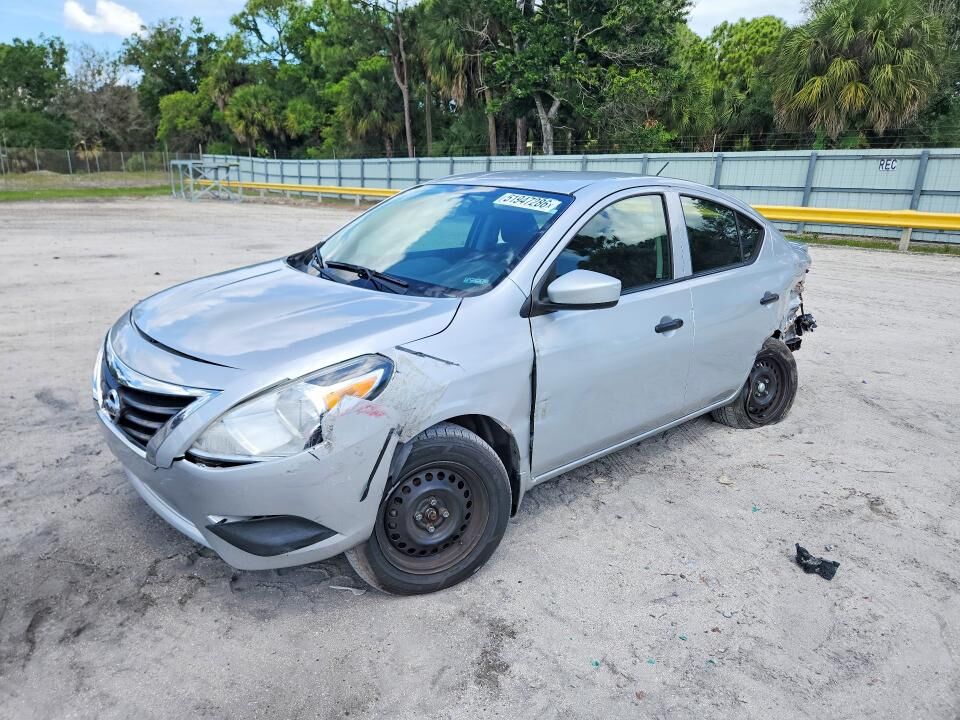2018 NISSAN Versa