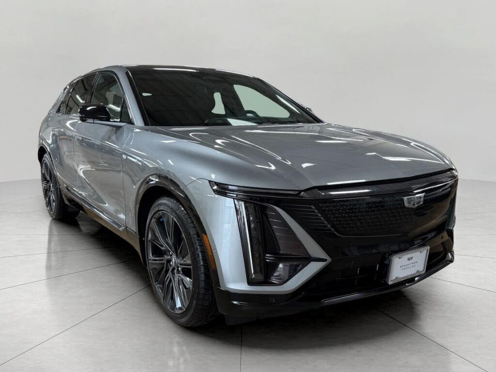 2024 CADILLAC Lyriq