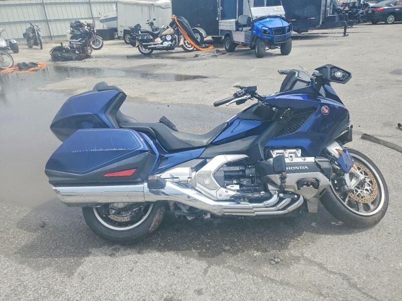 2018 HONDA GL1800
