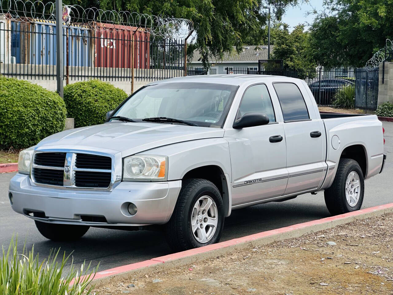 2006 DODGE Dakota
