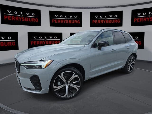 2025 VOLVO XC60