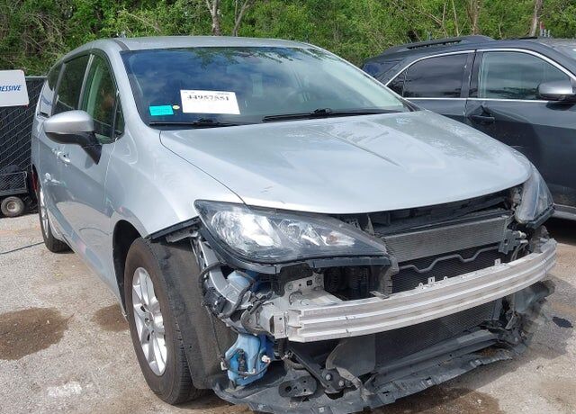 2022 CHRYSLER Voyager