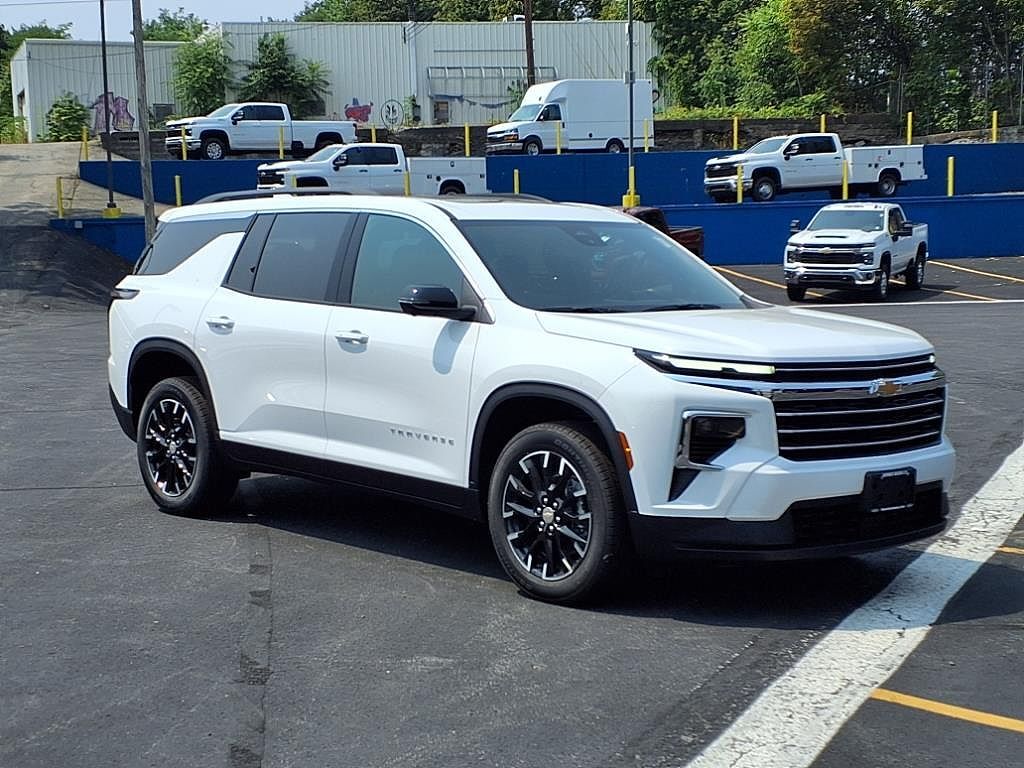 2026 CHEVROLET Traverse