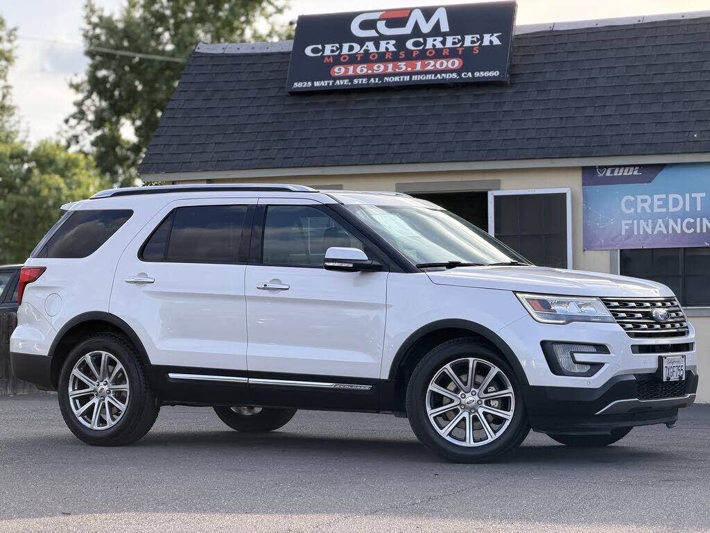 2017 FORD Explorer