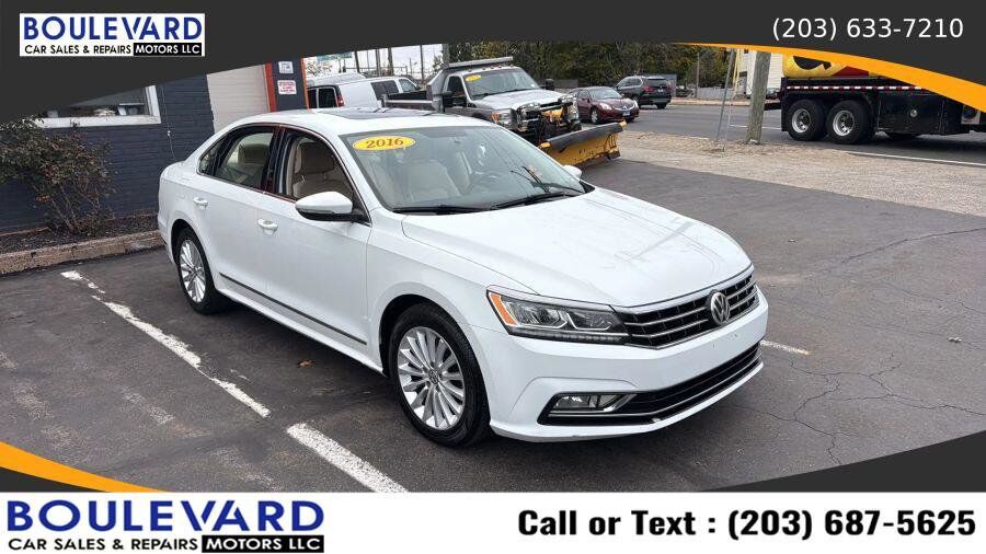 2016 VOLKSWAGEN Passat