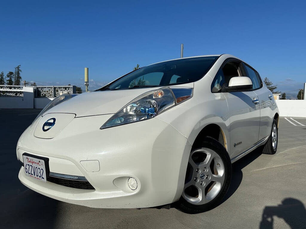 2013 NISSAN Leaf
