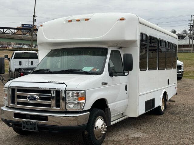 2019 FORD E-350