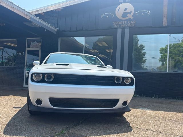 2017 DODGE Challenger