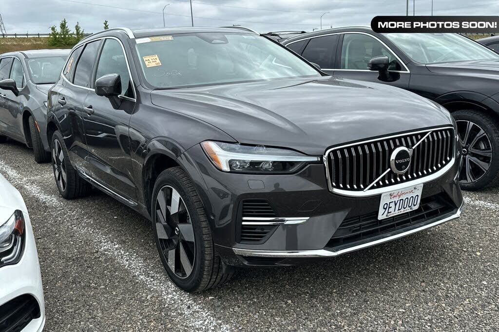 2023 VOLVO XC60
