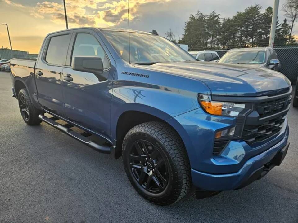 2024 CHEVROLET Silverado