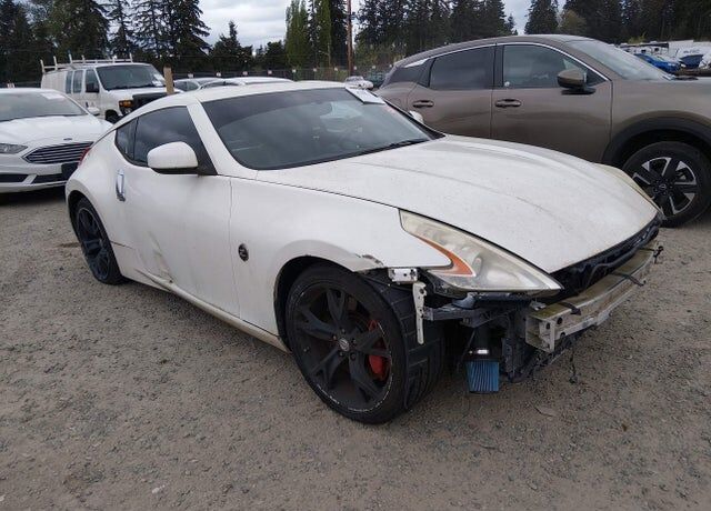 2009 NISSAN 370Z