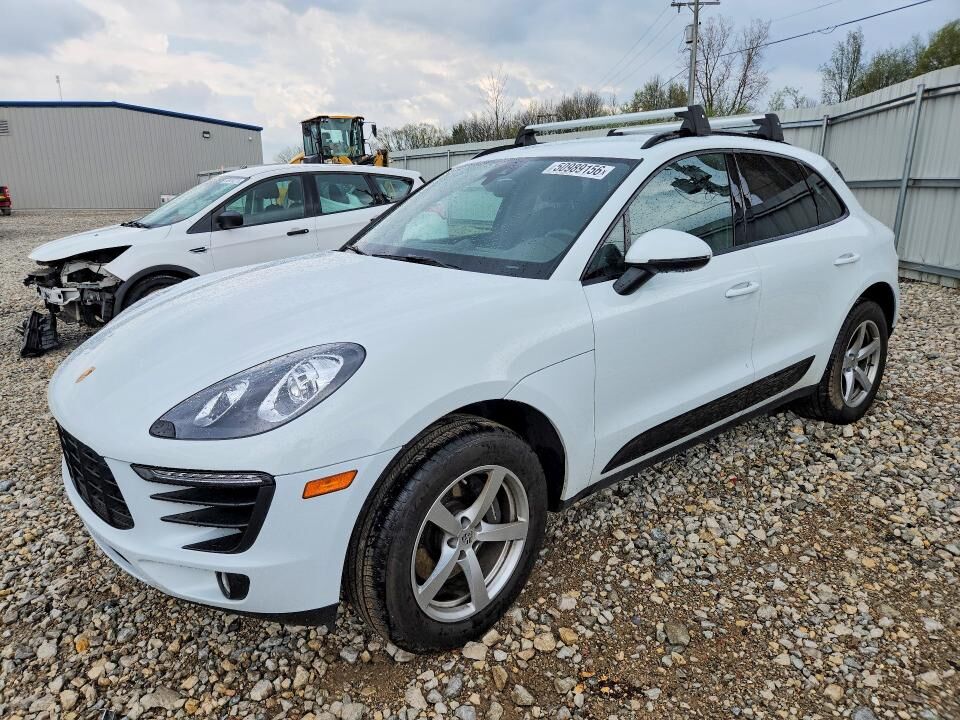 2018 PORSCHE Macan